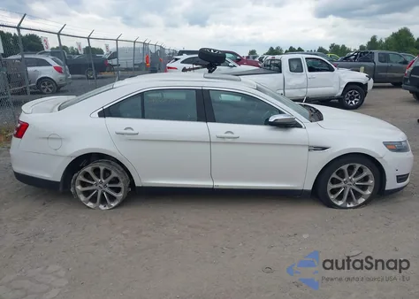 2016 Ford Taurus Limited z USA, uszkodzony, nr VIN 1FAHP2J87GG130136